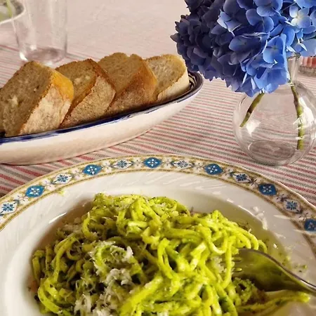 Alojamento de Acomodação e Pequeno-almoço Le Faye 3*