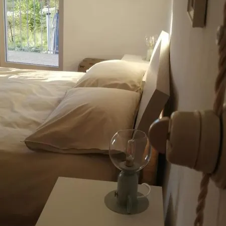 Le Faye Bed and Breakfast