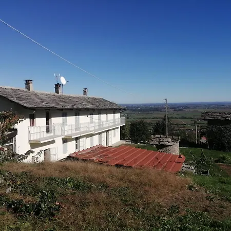 Alojamento de Acomodação e Pequeno-almoço Le Faye Envie